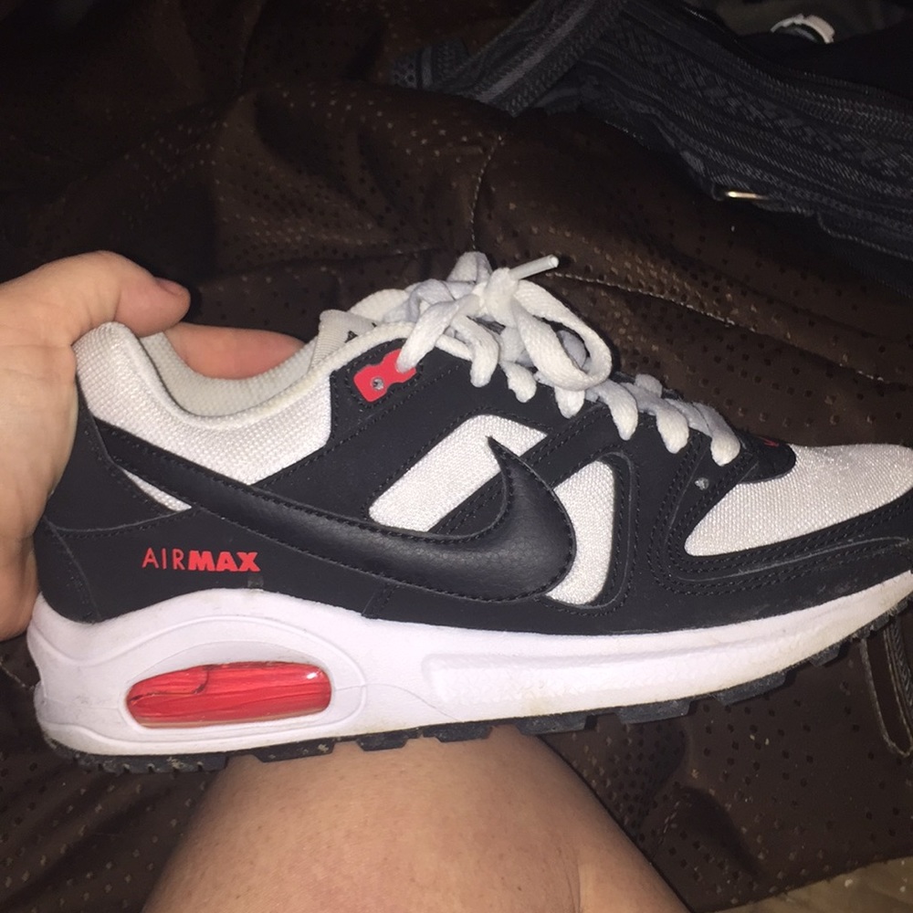 Girls brand new nikie air max wore once